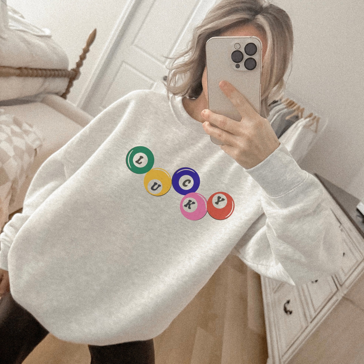 LUCKY crewneck